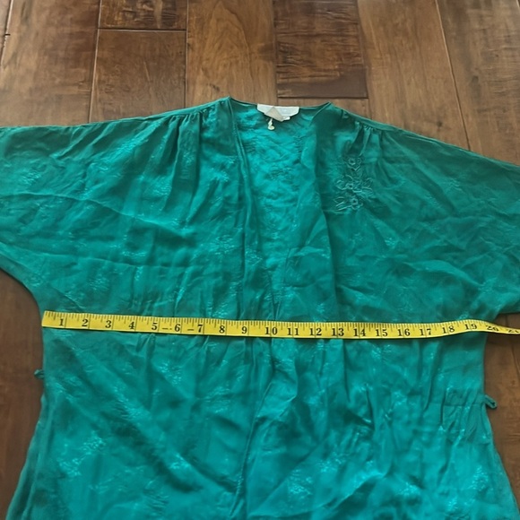 Vintage Mika Silk Embroiled Rob Size P - Picture 9 of 9